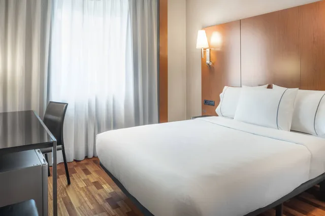 غرفة قياسية بسرير كوين، Ac Hotel Ponferrada 2/4