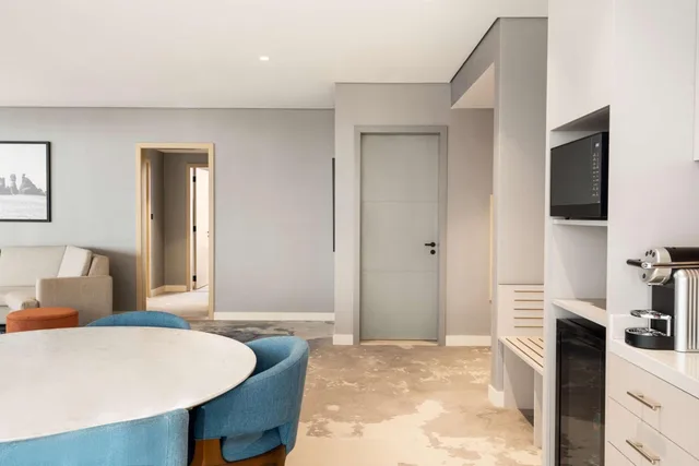 Royal, Suite, Balcony, Lounge Access, Radisson Blu Hotel Riyadh Convention & Exhibition Center 7/10