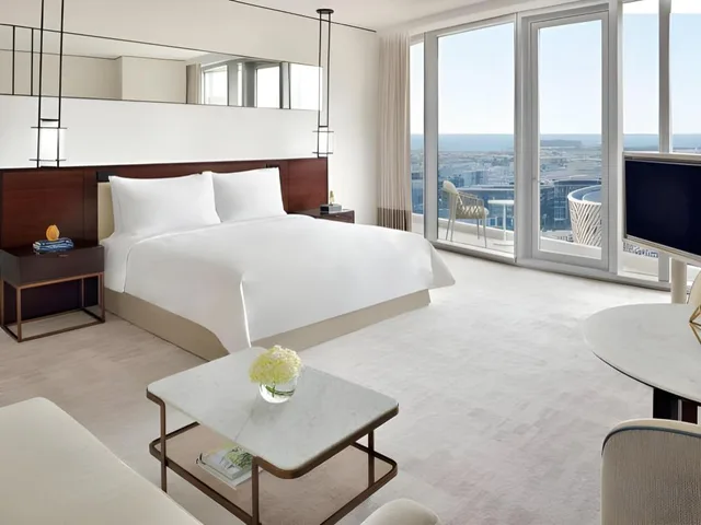 جناح جونيور بسرير كينج، Address Sky View, Downtown Dubai 4/7
