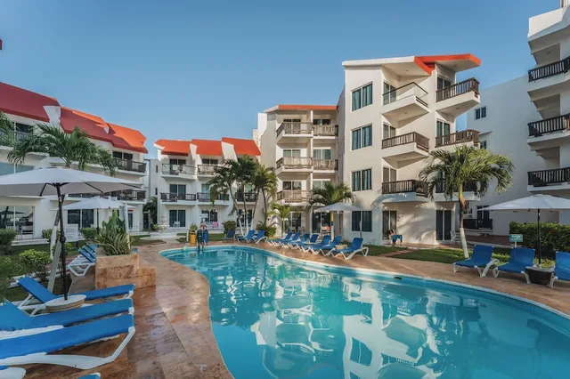 Imperial Las Perlas, Cancun 7/66