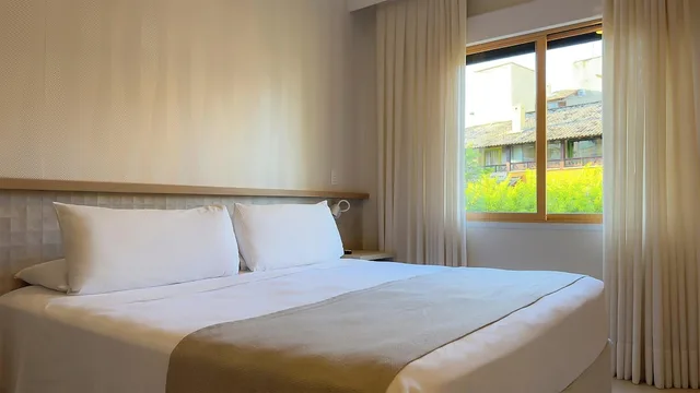 3 Bedrooms, Family, Apartment, 1 Queen and 4 Single Beds, Costao Do Santinho Resort 5/10