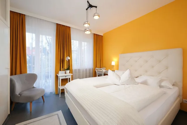 غرفة كومفورت مفردة بسرير كوين، Design Hotel Vosteen 6/10