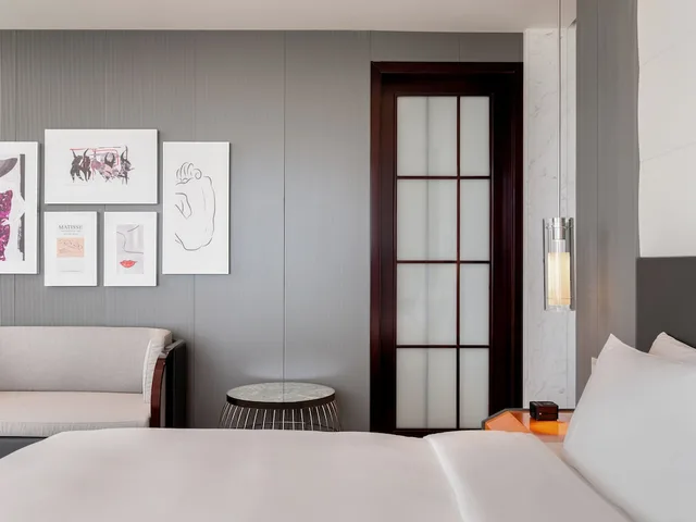 جناح بريستيج بسرير كينج بإطلالة على البحر، Sofitel Haikou Hotel 8/10