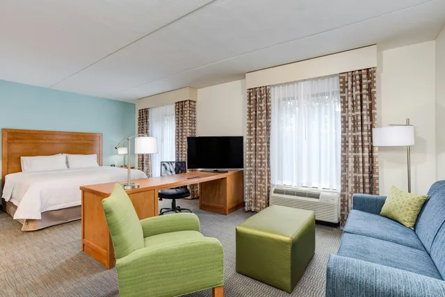 استوديو بسرير كينج، Hampton Inn & Suites Manchester TN 2/3