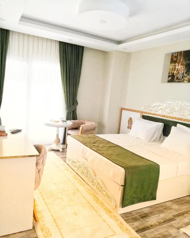 Family, Bicen Hotel 1/3