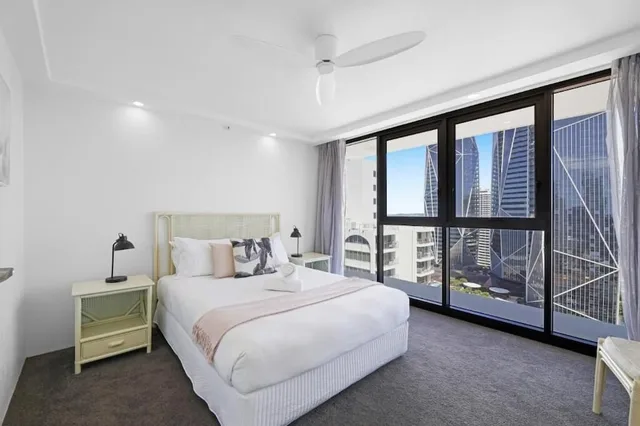 3 Bedrooms, Deluxe, Apartment, 2 Double and Twin Beds، Surfers Aquarius 2/4