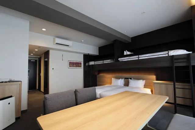لوفت قياسي بسريرين منفصلين وأسرّة بطابقين مع أريكة، KOKO HOTEL Residence Kyoto Nijo Castle 7/10