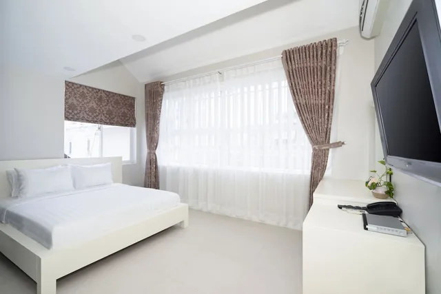غرفة بريميوم ديلوكس بسرير كينج بإطلالة على المدينة، One World Hotel 5/6