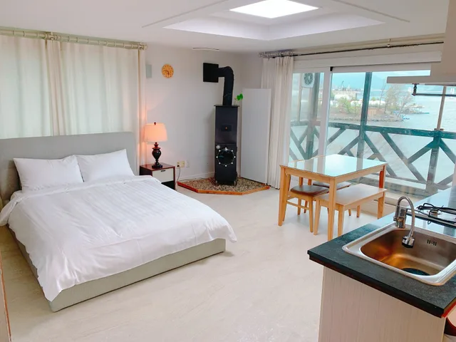 غرفة قياسية بسرير مزدوج بغرفة نوم واحدة، Interlaken Pension In Gapyeong 4/10