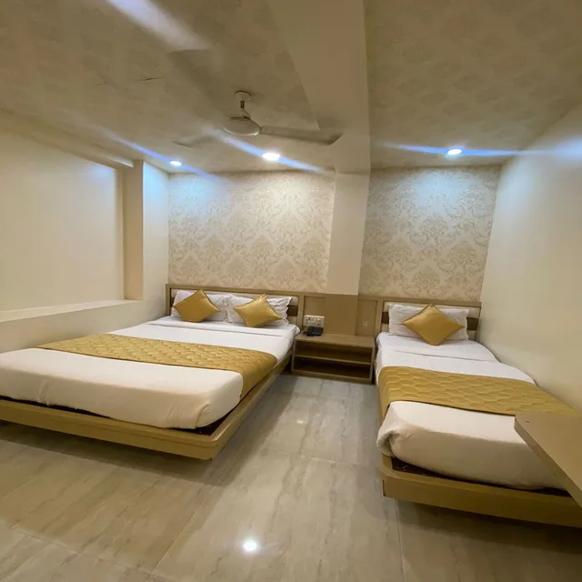 غرفة ديلوكس ثلاثية بسرير كينج، Hotel Pearl View 3/10