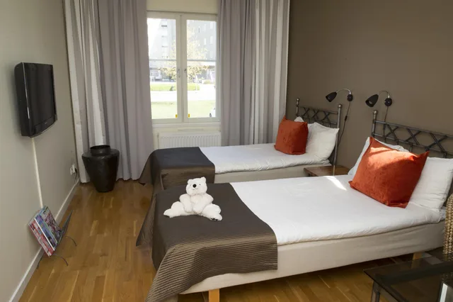 غرفة قياسية بسريرين منفصلين، Maude Apos S Hotel Enskede 1/1