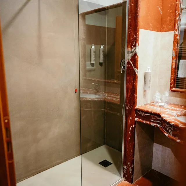 Double Superior Room Balcony, Grand Hotel La Chiusa Di Chietri 9/10