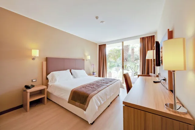 Jaz, Comfort, Twin Beds, Patio, Annex، Nyala Suite Hotel 1/2