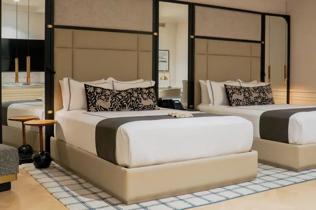 غرفة سوبيريور بسريرين كوين، The Alest Hotel 1/4
