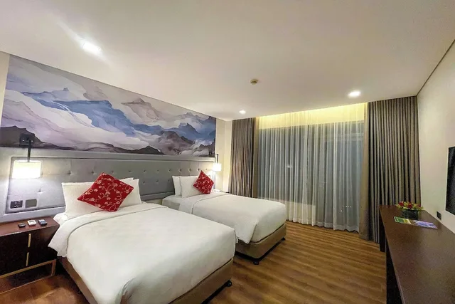 Renovated, Deluxe, Twin Beds, Lake View، Summit Ridge Tagaytay 4/10