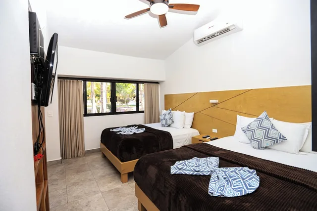 Renovated, Superior, 2 Double Beds, King Bed، Buena Vista Oceanfront & Hot Springs Resort 2/10