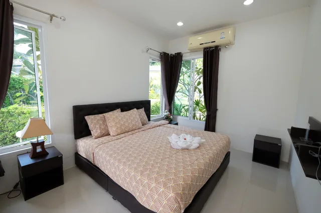 غرفة قياسية بسرير كينج، Yokyor Resort 2/4