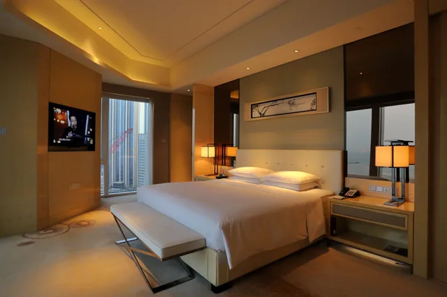 غرفة تنفيذية بسريرين منفصلين مع دخول الصالة، HILTON DALIAN 4/10