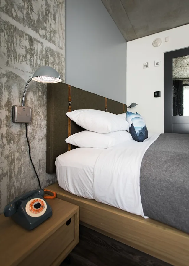 غرفة بسرير كينج لذوي الإعاقة، Moxy Seattle Downtown 5/8