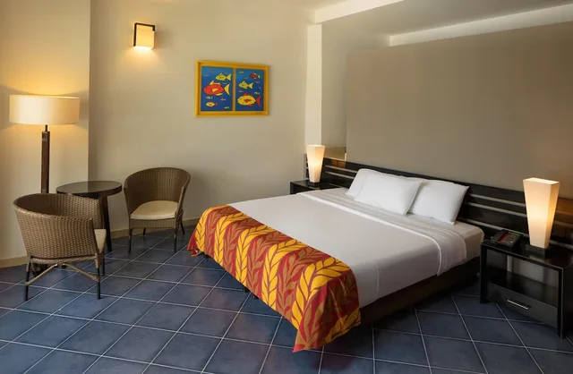 Plus, King Bed, Ocean Front, Decameron Baru – All Inclusive 5/6