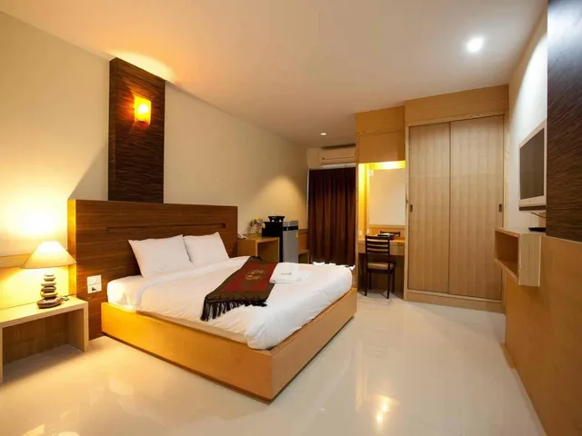 Standard, Double Bed, Amnauysuk Hotel 1/1