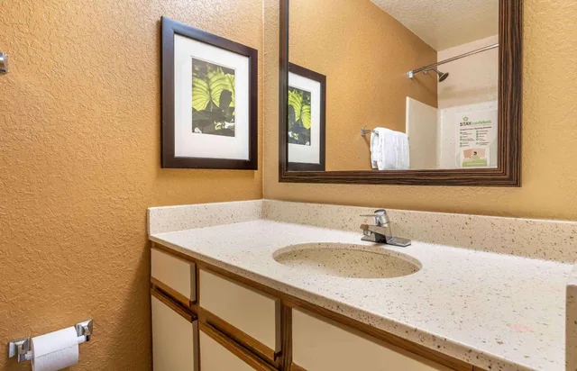 1 Bedroom, Suite, Queen Bed, Extended Stay America - Louisville - Alliant Avenue 7/10