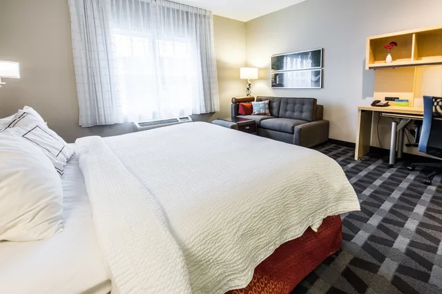 استوديو بسرير كوين مع أريكة، TownePlace Suites Laconia Gilford 1/5