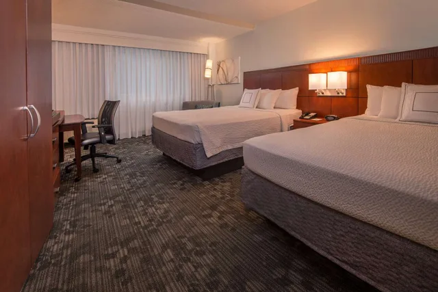 غرفة ديلوكس بسريرين كوين، Sonesta Select Arlington Rosslyn 2/3