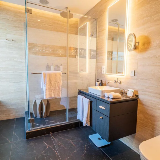 Style, Double Bed, City View، Schweizerhof 10/10