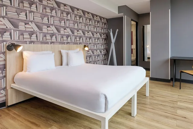استوديو ديلوكس بسرير كينج بشرفة، Generator Hostel Paris 2/10