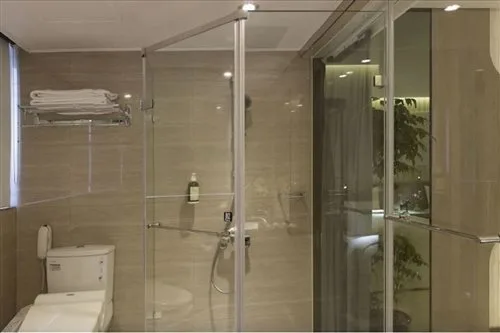 غرفة ديلوكس رباعية، Beauty Hotels Taipei - Hotel Bnight 2/2