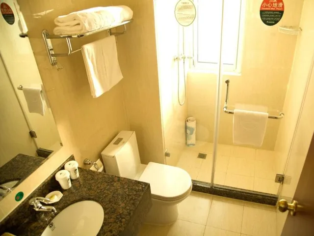 Business, Queen Bed, GreenTree Inn Xinxiang Laodong Street Zangying Bridge Business Hotel 2/3