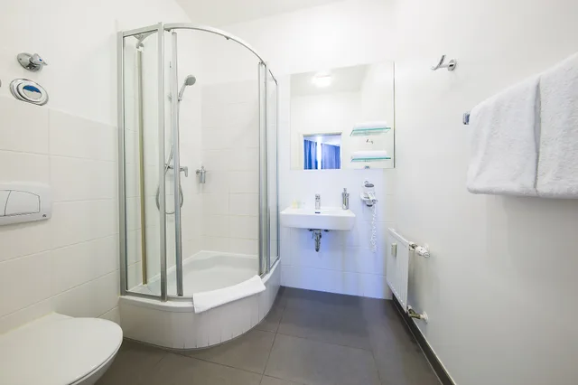 Calm, Family, Triple, Twin Beds, Sofa، CALMA Berlin Mitte 7/8