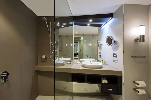غرفة بسرير مزدوج بإطلالة، Hilton Darwin 2/2