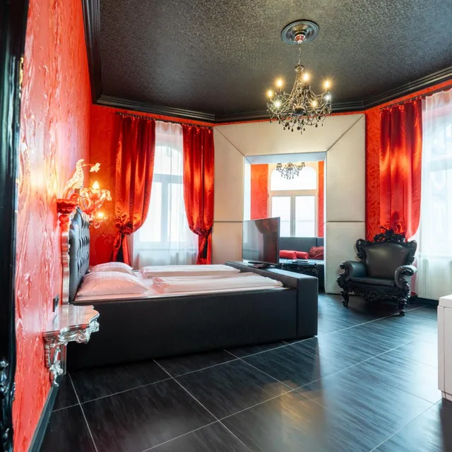 Relax, Suite, King Bed, Jetted Tub، Hotel Urania 10/10