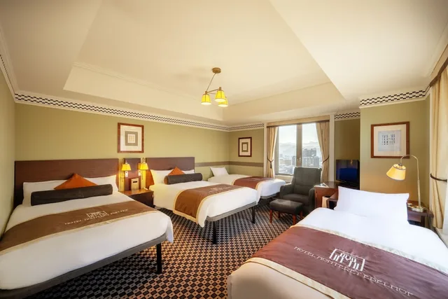 Deluxe, Quadruple, Twin Beds, 2 Murphy Beds، Monterey Edelhof Sapporo Hotel 2/8