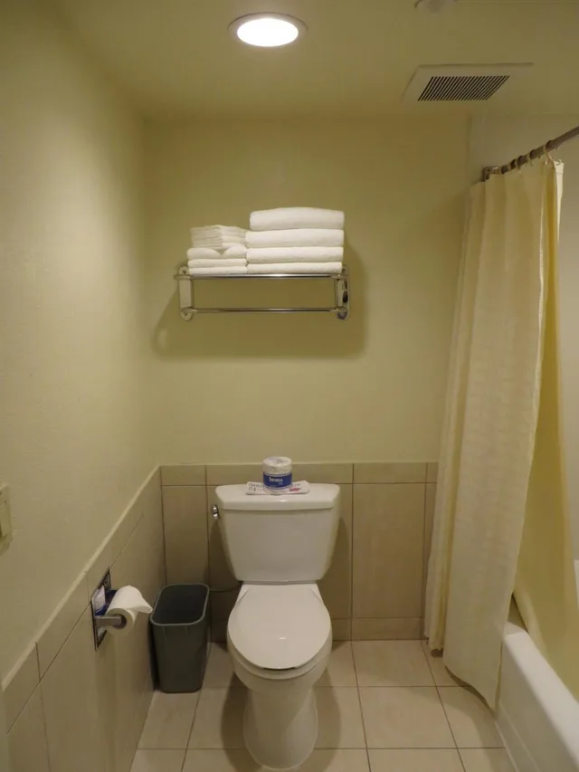 جناح تنفيذي بسريرين كوين، Anaheim Desert Inn and Suites 1/2