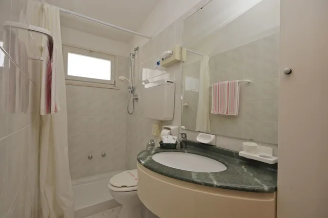 غرفة مفردة، Victory Hotel 8/8