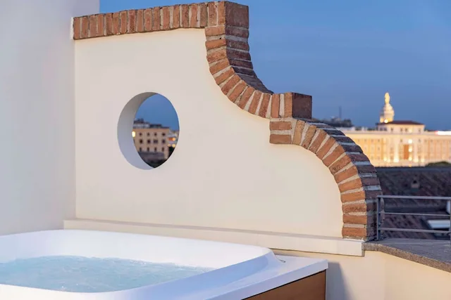 Junior Suite, King Bed, Hot Tub, Terrace, Anantara Palazzo Naiadi 2/3