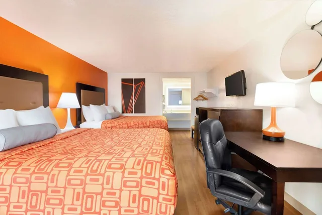 غرفة بسرير كوين لذوي الإعاقة، Howard Johnson By Wyndham Harrisonburg 3/7