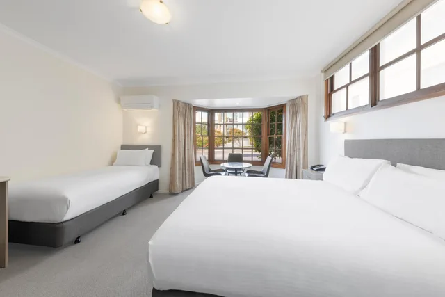 غرفة بريميوم بسريرين منفصلين، Best Western Olde Maritime Motor Inn 3/4