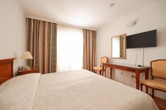 Comfort, Double Bed, Sea Side, Side, Balcony، All Inclusive Hotel Val 6/10