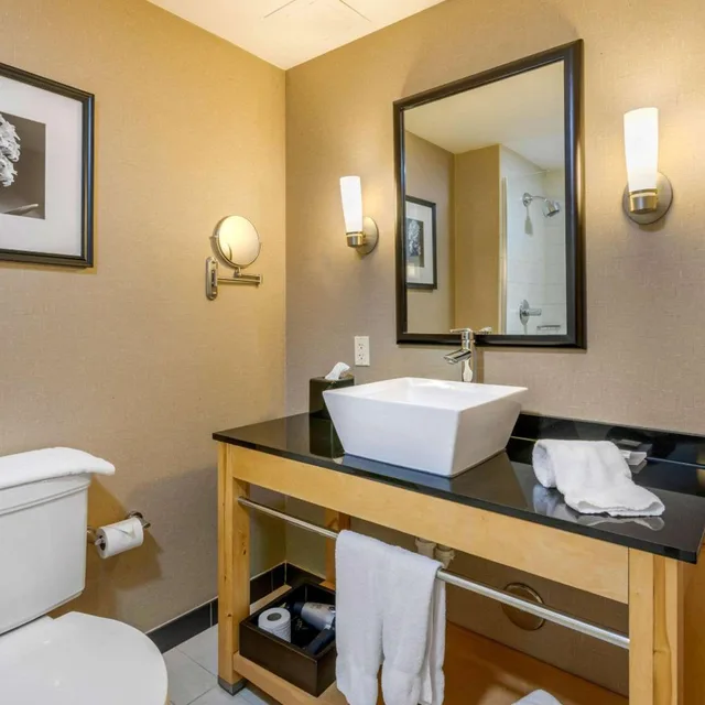 غرفة بسريرين كوين لذوي الإعاقة، Cambria Hotel Ft Lauderdale Airport South Cruise Port 4/10