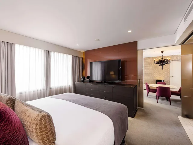جناح بريستيج، SOFITEL BRISBANE CENTRAL 2/10