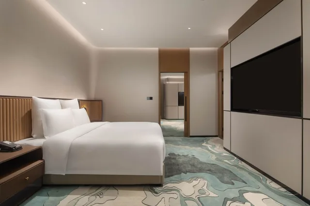 جناح تنفيذي بسرير كينج، Novotel Lianyungang Haizhou 1/2