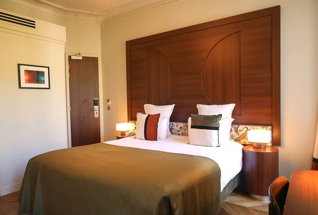 غرفة سوبيريور بسرير كوين، HOTEL D'ARGENSON 5/9