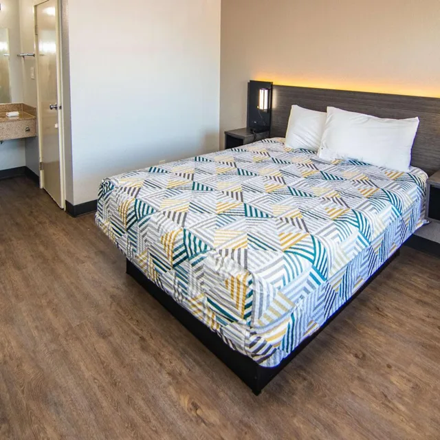 غرفة بسرير كوين لذوي الإعاقة، Motel6 Ft. Pierce, FL 5/10