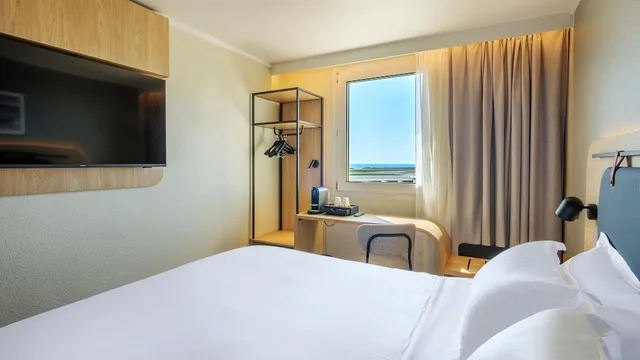غرفة سوبيريور بسرير كينج، Campanile Nice Airport 8/10