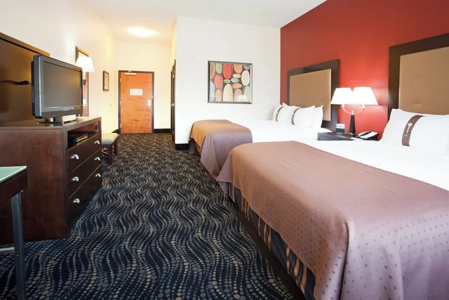 غرفة قياسية بسريرين كوين لذوي الإعاقة، Holiday Inn Hotel Suites Grand Junction Airport 5/7