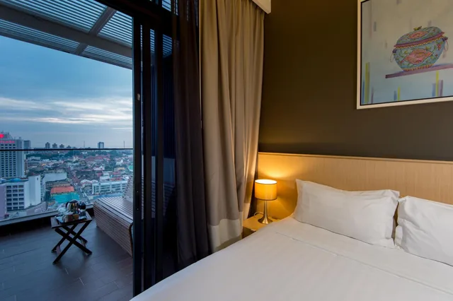 Heritage, Executive, King Bed, with View, Balcony, Bathtub, The Pines Melaka 2/9